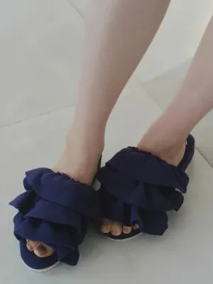 Airy Moco Tiered House Slippers