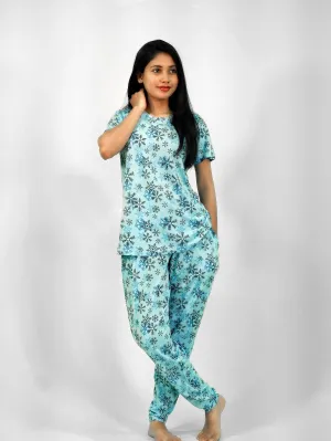 Frost Dreams Women's Pajamas Set in TENCEL™