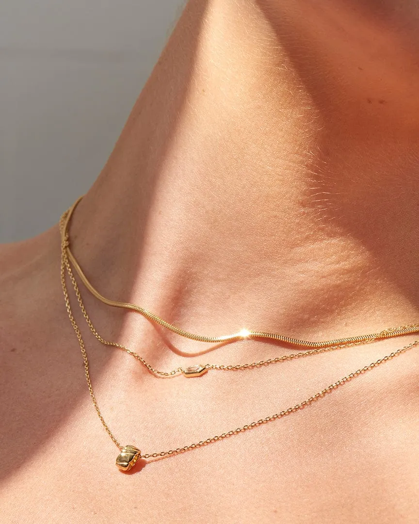 Gold Smooth Twist Pendant Necklace