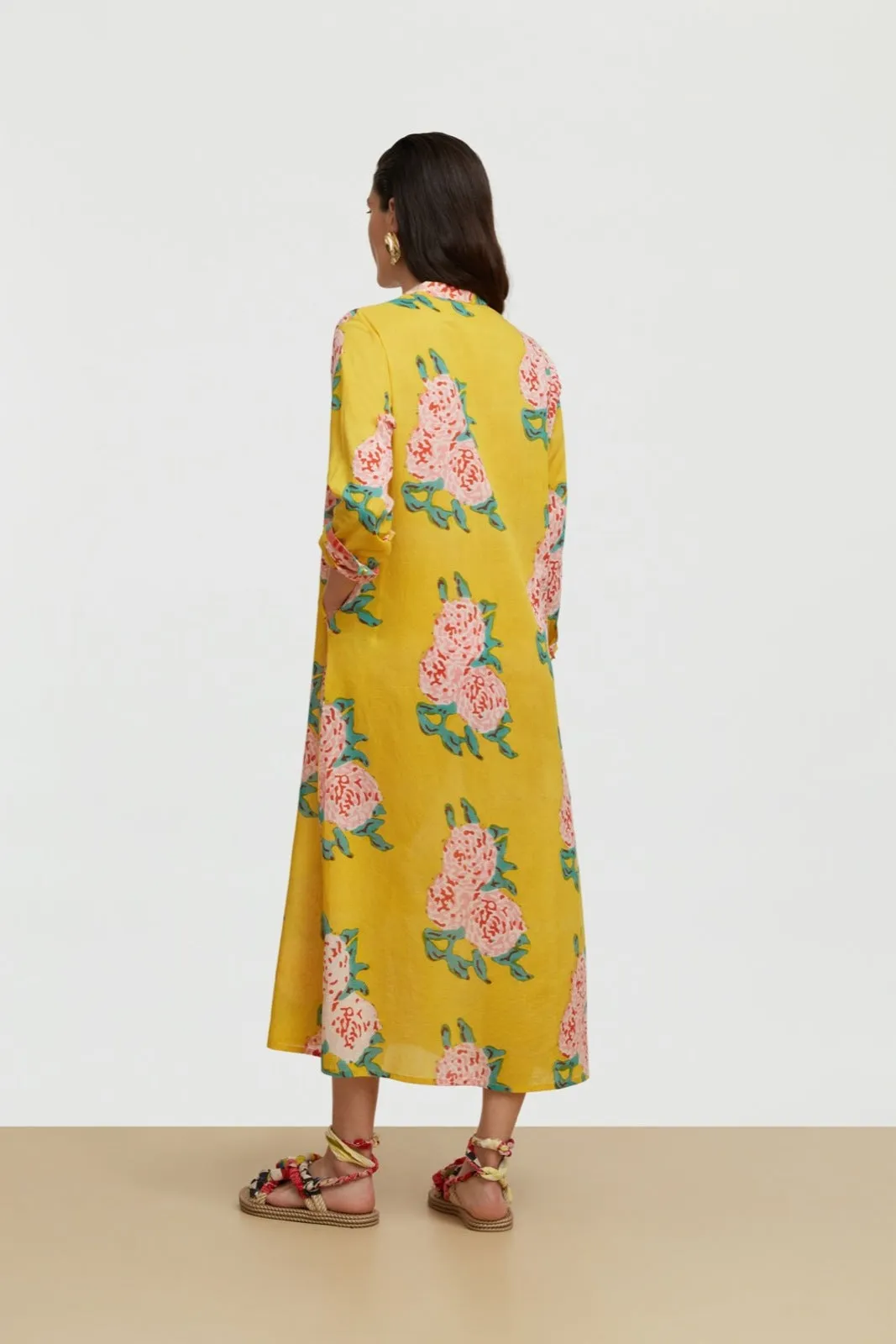 LISA CORTI~ Long kurta w flowers