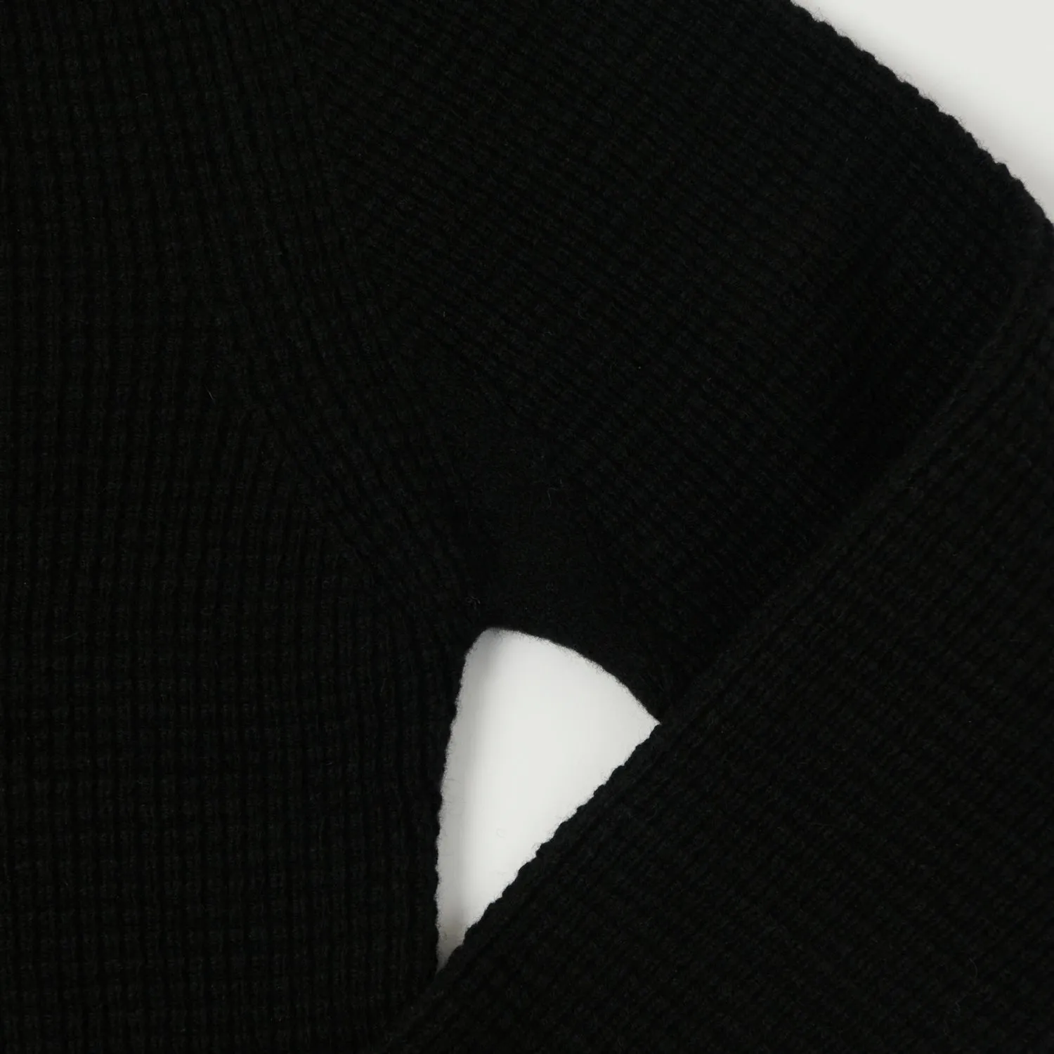 Merz b. Schwanen BLADE02 Waffle Structured Merino/Cashmere Pullover - Deep Black