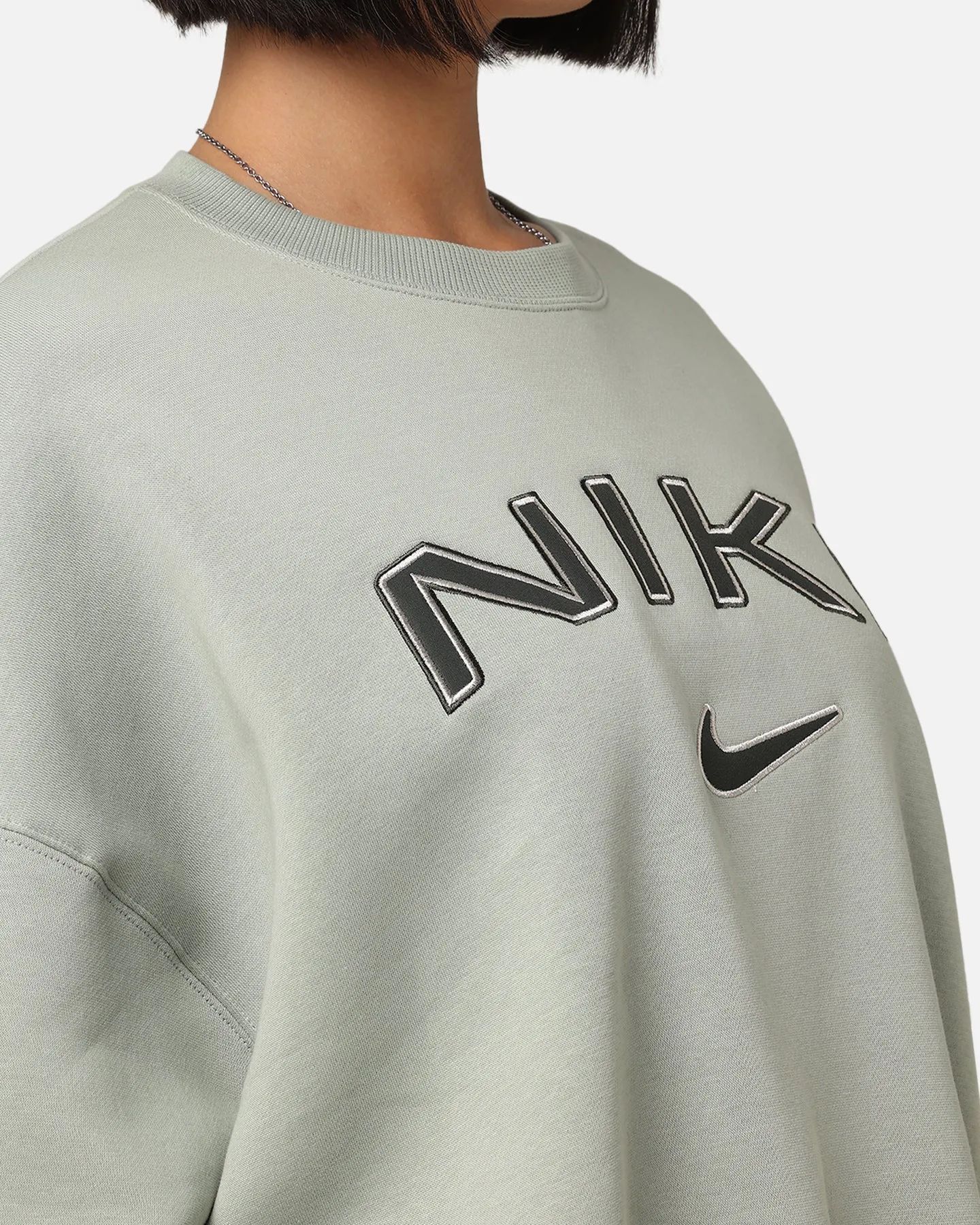 Nike Women's Sportswear Pheonix Fleece Oversized Logo Crewneck Jade Horizon/Light Orewood Brown