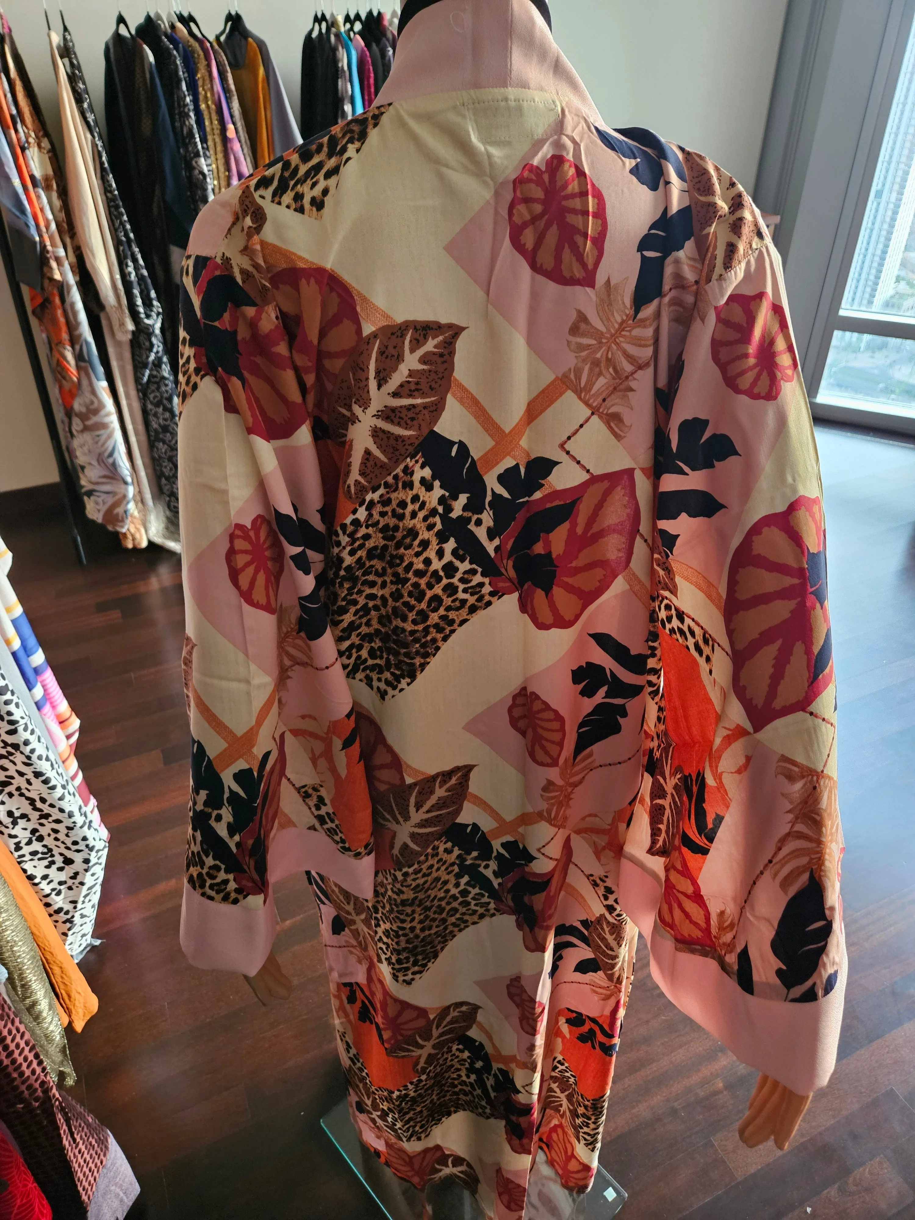 Raka kimono robe