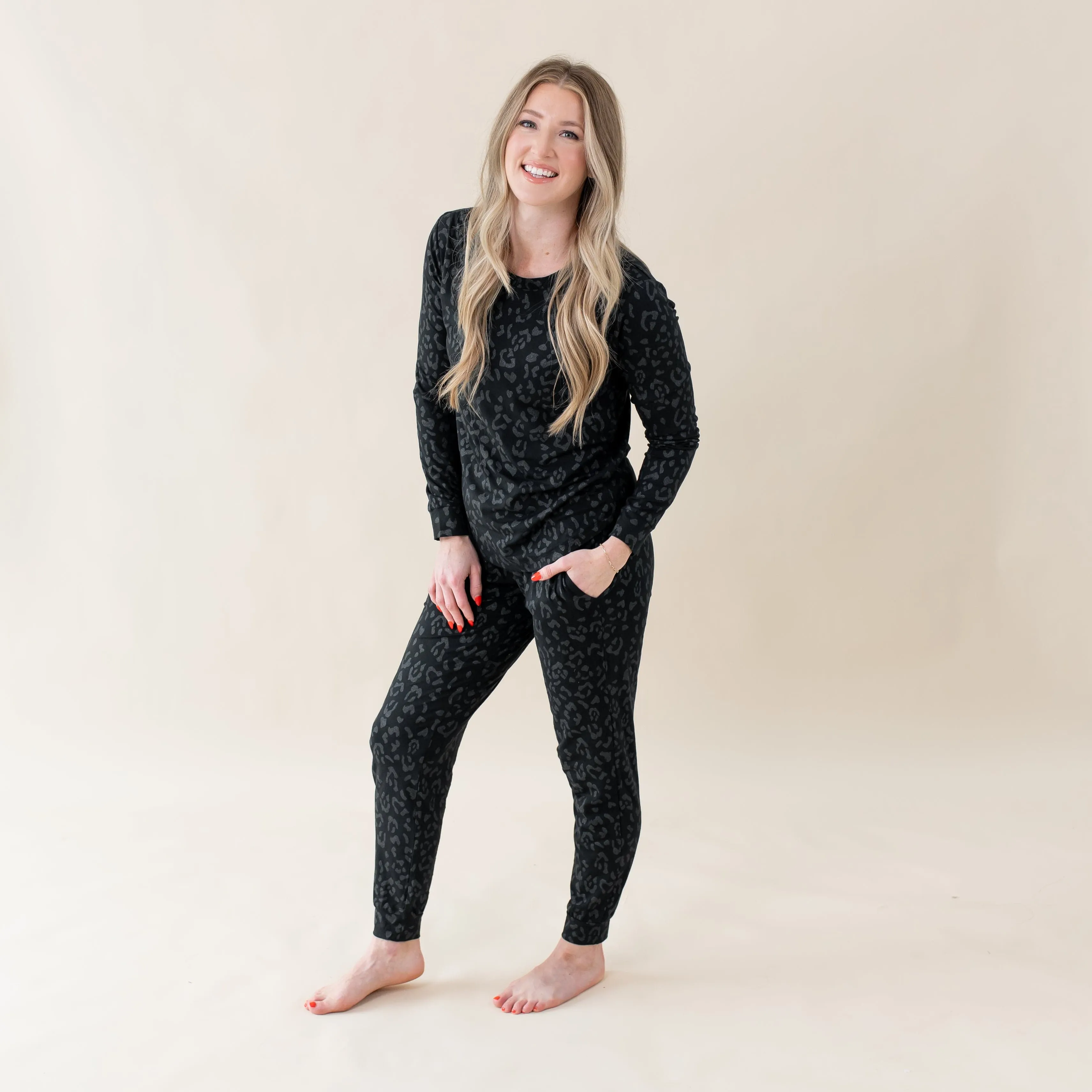 Women's Jogger Pajama Set in Midnight Leopard